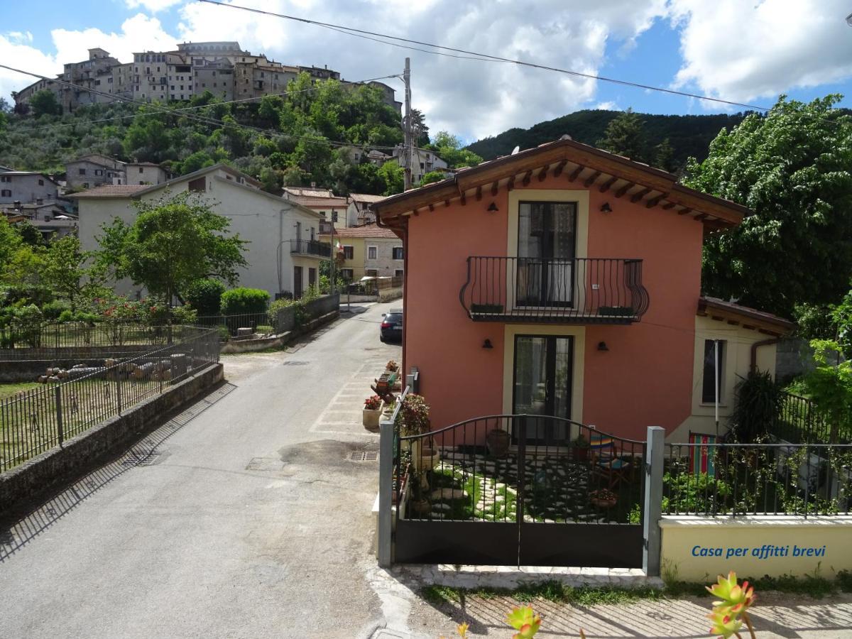 Вилла La Bottega Del Fabbro Affitto Breve Contigliano Экстерьер фото