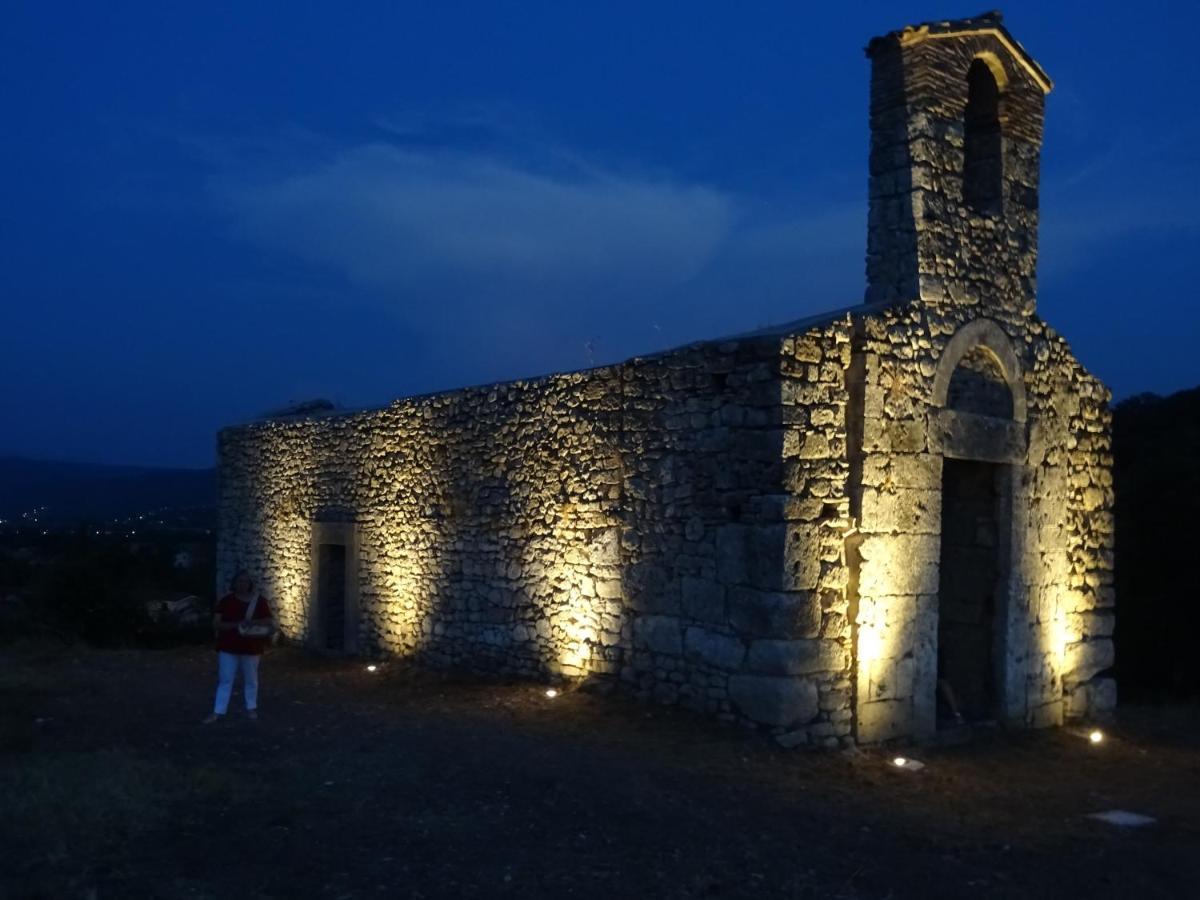 Вилла La Bottega Del Fabbro Affitto Breve Contigliano Экстерьер фото