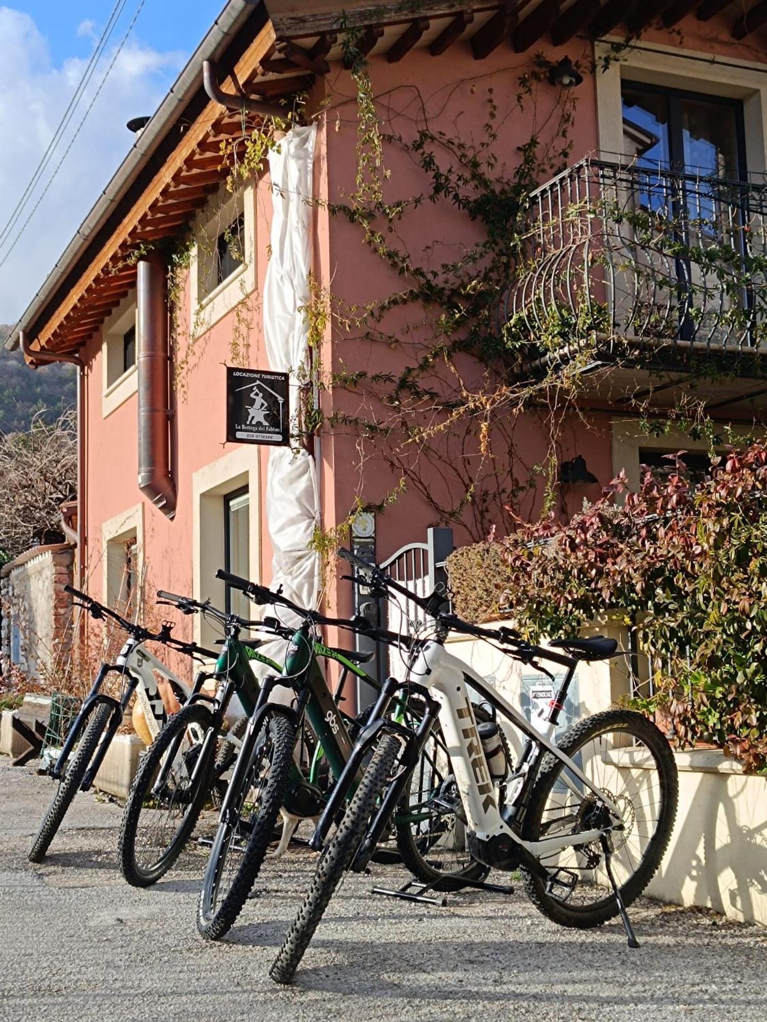 Вилла La Bottega Del Fabbro Affitto Breve Contigliano Экстерьер фото